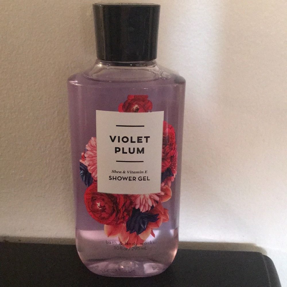 Shower Gel with Shea & Vitamin E.